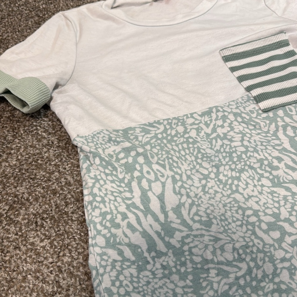 Multi Pattern Top - Picture 2 of 3